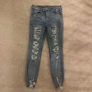 AMERICAN EAGLE JEANS